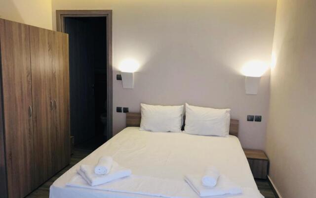 Angela Apartments & Studio