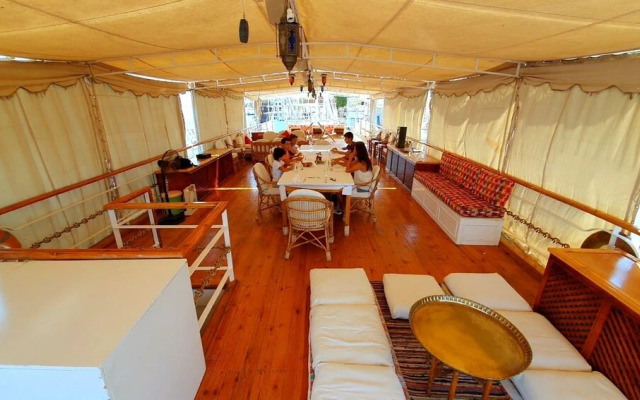 Dahabiya Princess Donia