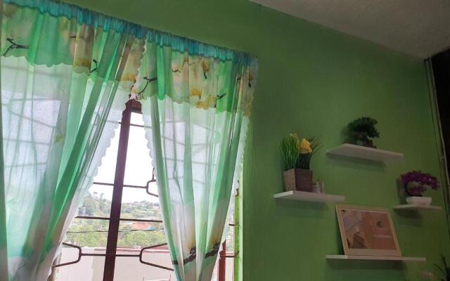Adelle's Transient, spacious 3-bedroom homestay