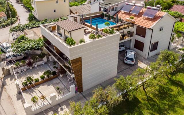 Apartments Davor