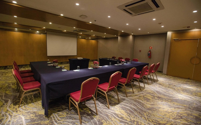 Courtyard by Marriott Mexico City Revolucion