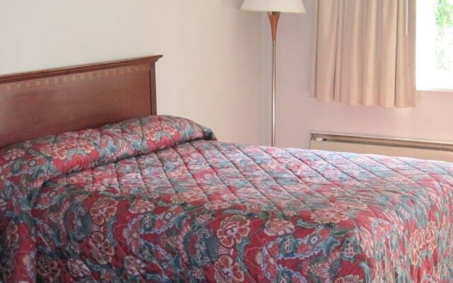 Budget Motor Inn - Mahopac