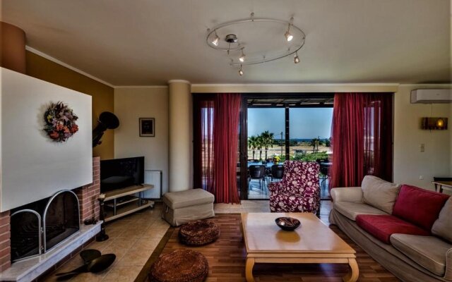 Luxury Xenos Villa 2 With 4 Bedrooms , Private Swimming Pool, Near The Sea