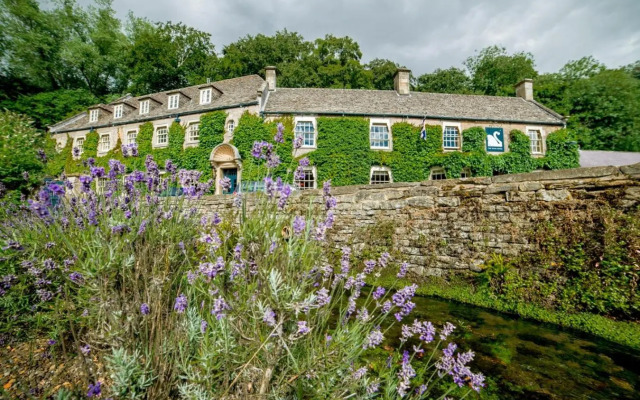 Swan Hotel