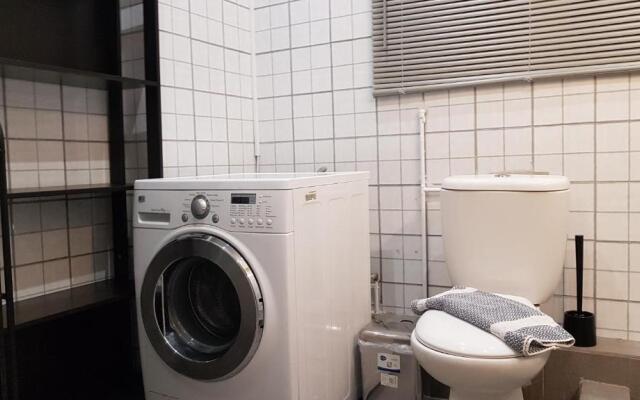 Palette Apartment Chocolate - Athens Center, 6 Bd, 3 Bath