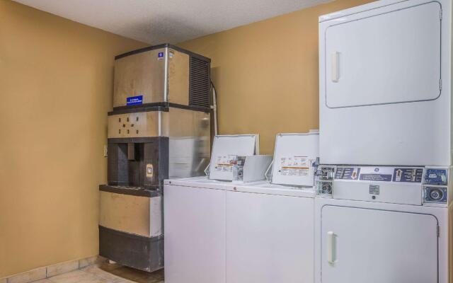 Rodeway Inn & Suites