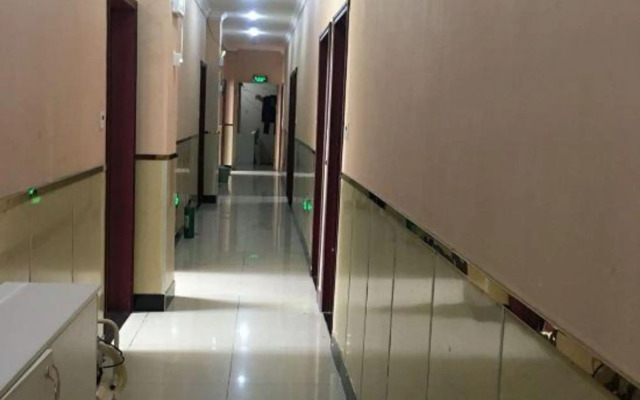 Huadu Business Hotel