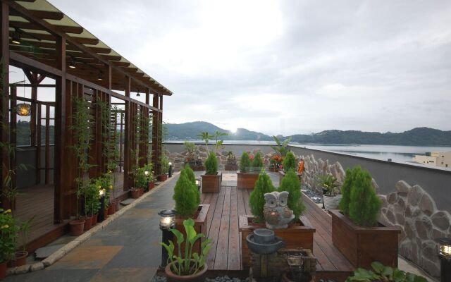 Cherry Feast Resort