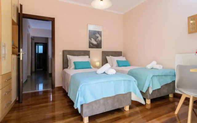 Stunning Comfortable Family House in Chania