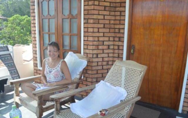 Shanika Beach Inn