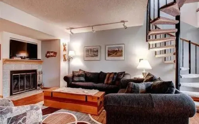 Ski Hill by Pinnacle Lodging