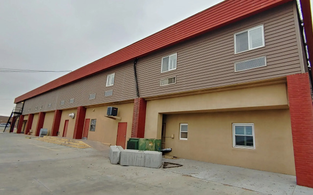 Sky Palace Inn & Suites McCook