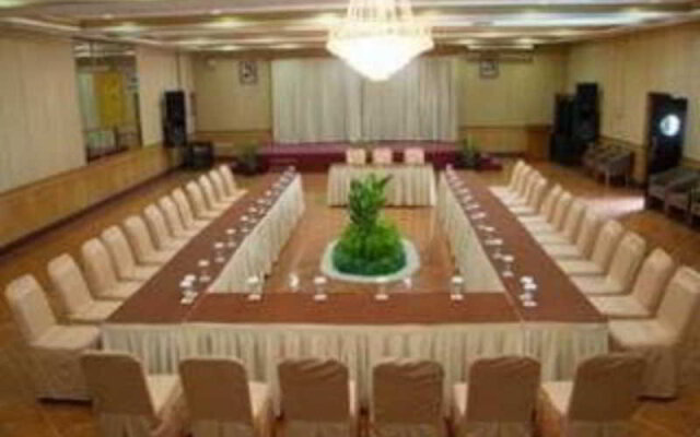 Pardede International Hotel
