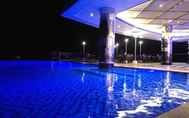 Central Park Reef Resort