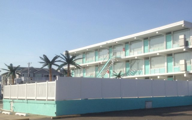 Island Breeze Motel