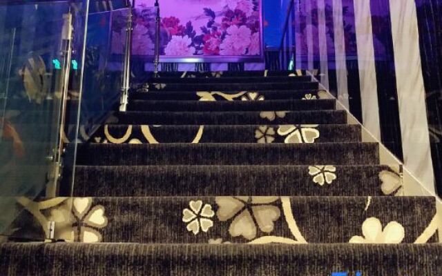 Zhuojia Holiday Hotel (Hangzhou East Railway Station Shaw Hospital)