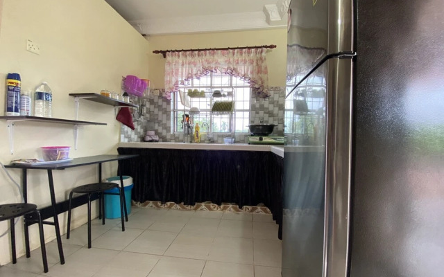 OYO Home 90331 D'jj Homestay