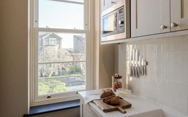 Your Apartment - Pembroke House