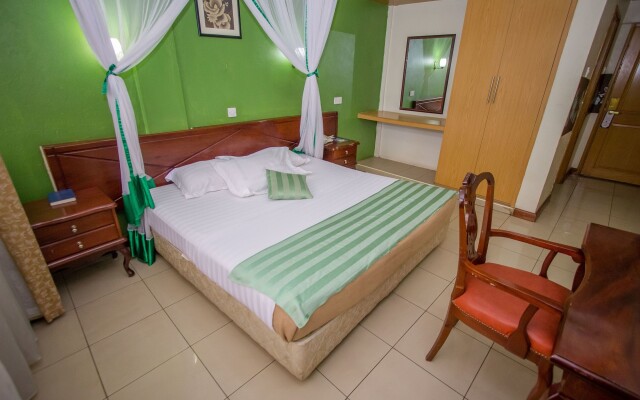 Holiday Express Hotel