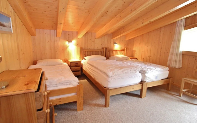 Luxury Chalet with Hot Tub in La Tzoumaz