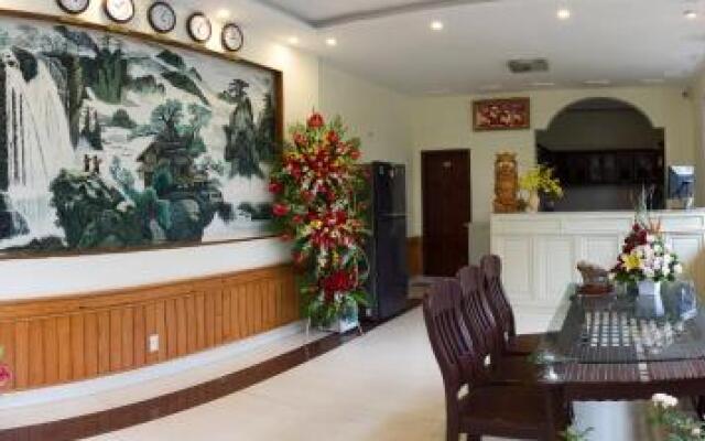 Tuyen Tram Hotel