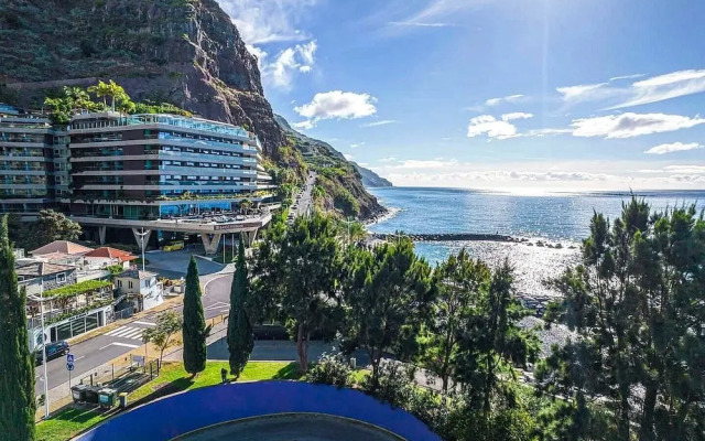 Room-discover Magical Calheta