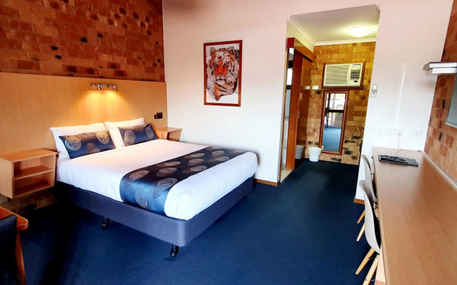 Werribee Park Motor Inn – Guest Rooms – Melbourne