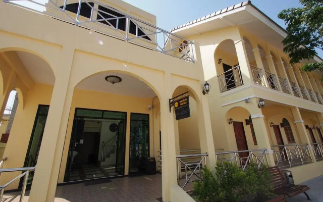 The Rich Residence