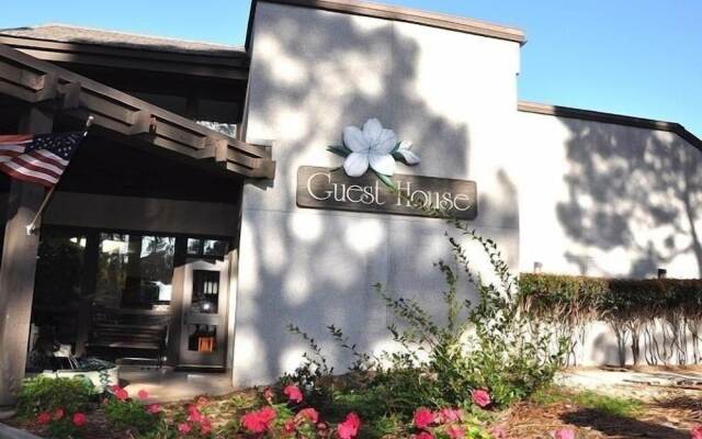 The Inn at Houndslake