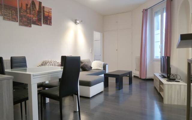 Le République - Cosy & Clean