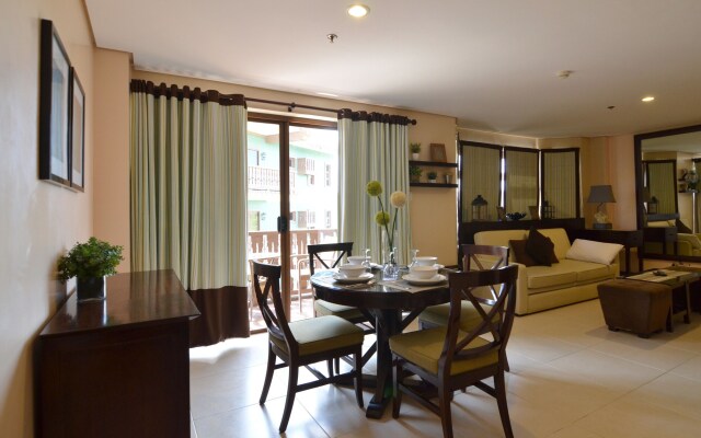 Crosswinds Resort Suites