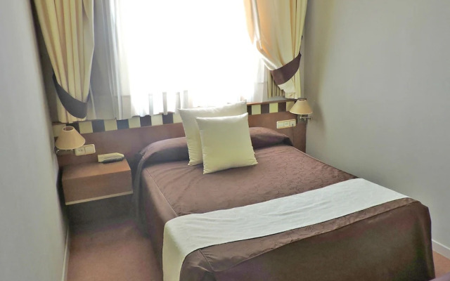 Las Yucas Tradición S.L.