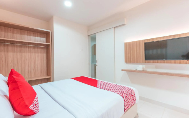 Super OYO 1948 Apartement Sentul Tower