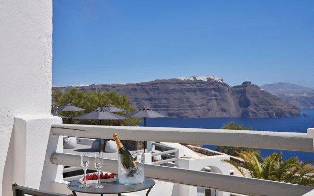 Mr and Mrs White Oia – Santorini