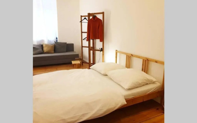 2 Room apartment in center Friedrichshain