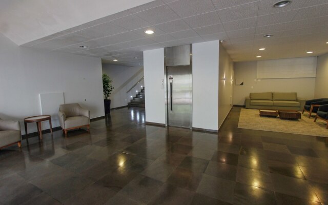 150m da praia com piscina aquecida e sauna