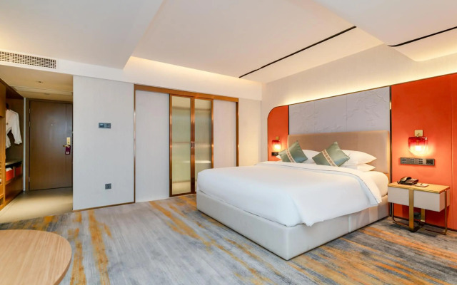 Guangdong Victory Hotel - Free shuttle bus to exhibition center during Canton Fair