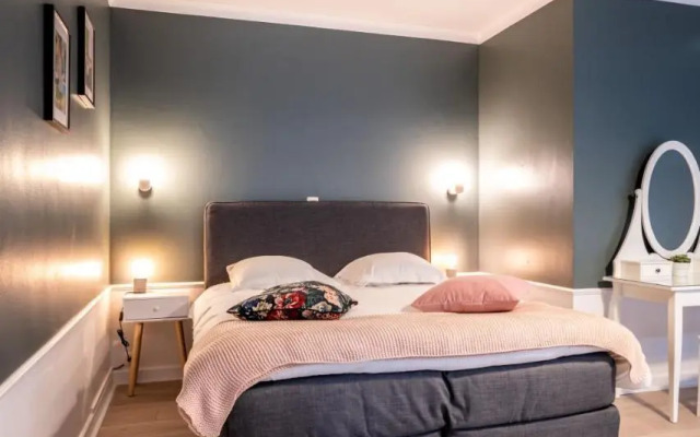 The Rose Suites