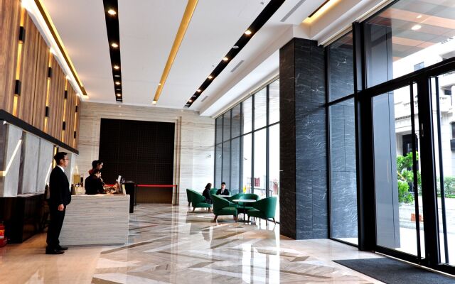 KUN Hotel Feng Chai