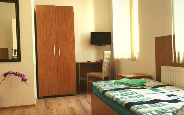 Pension Haus Baron 1 Neckarau