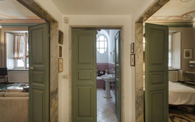 Fancy Apartment in Palazzo Grimaldi by Wonderful Italy