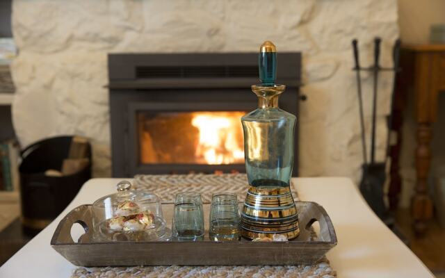 Azalea Cedar-Rose Villa