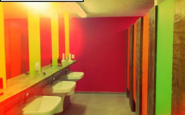 Samba Green Hostel