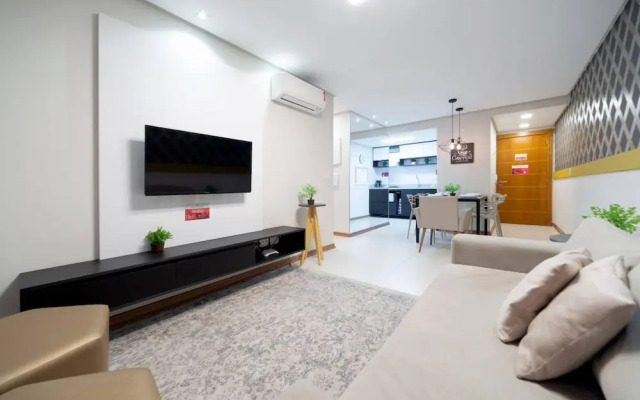 Apto Moderno De 2 Quartos em Gramado