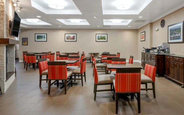 Comfort Suites near MCAS Beaufort