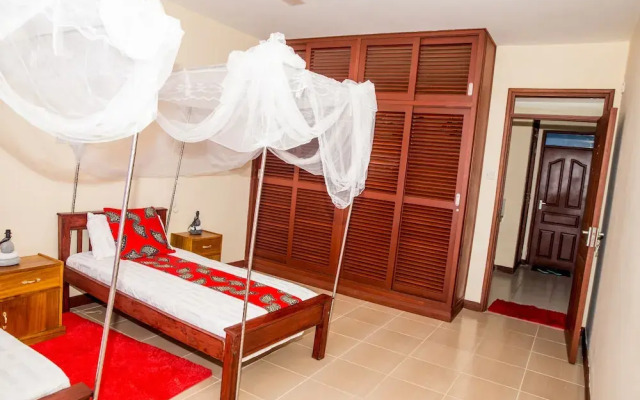 Safiri Kenya Home