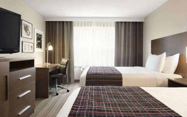 Country Inn & Suites by Radisson, Platteville, WI