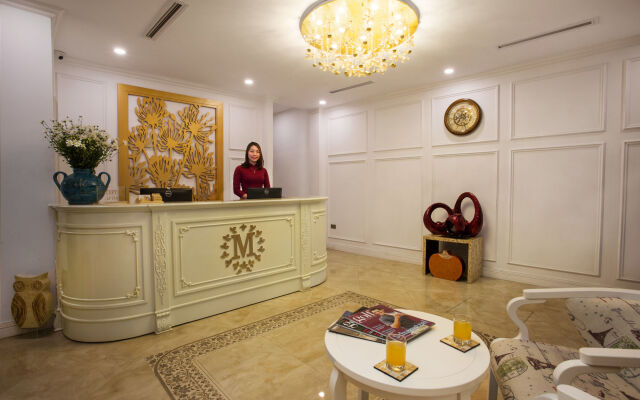 Maro Hotel