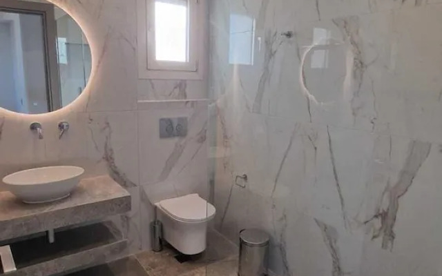 Corfelia Seaview Suites