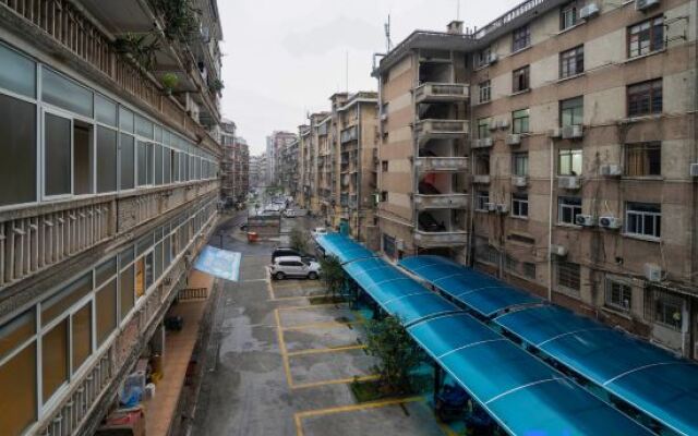 Mingxuan Business Hotel (Zhangzhou Ancient Town RT-Mart Store)